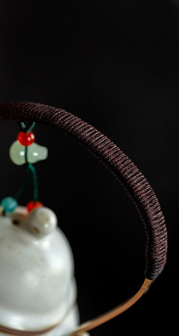 Blessings in Every Sip — Handmade Jingdezhen Teacup & Handle Teapot Sets