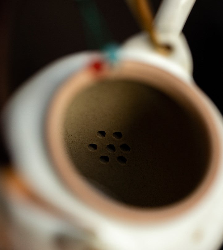 Blessings in Every Sip — Handmade Jingdezhen Teacup & Handle Teapot Sets