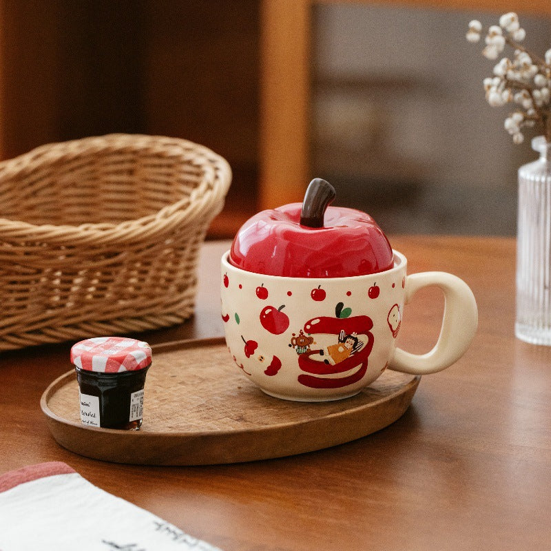 Festive Apple Charm – Handcrafted Christmas Ceramic Mug with Lid Gift Cup