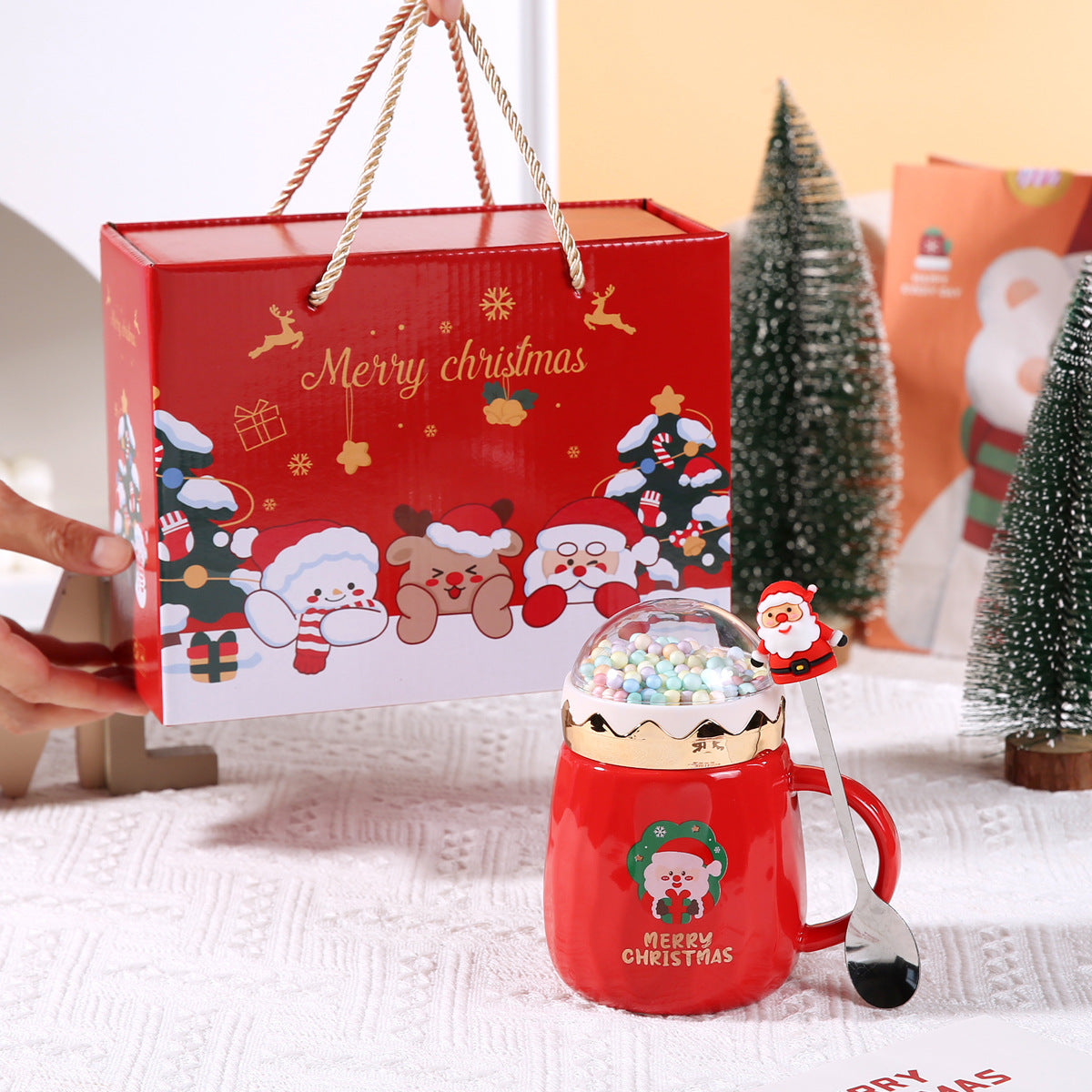Snowglobe Magic – Handcrafted Christmas Ceramic Mug with Lid & Spoon Gift Set