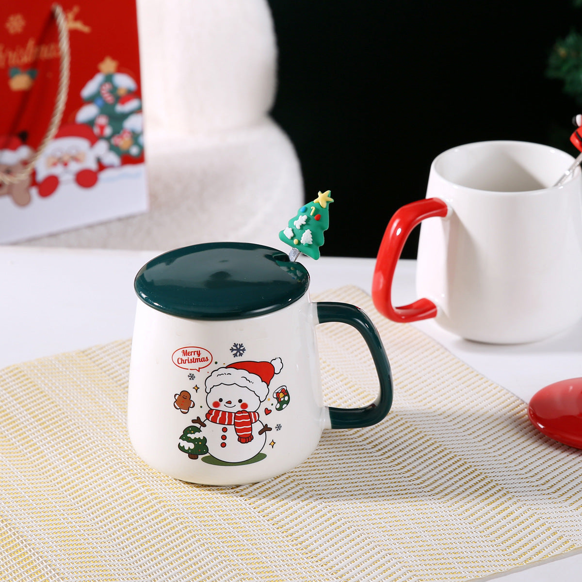 Merry Glow – Handcrafted Christmas Ceramic Mug Gift Set