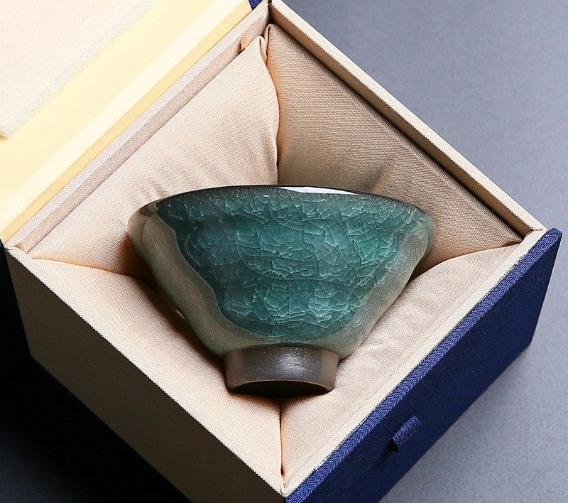 Frozen Bloom – Handcrafted Porcelain Tea Cup & Gift Set