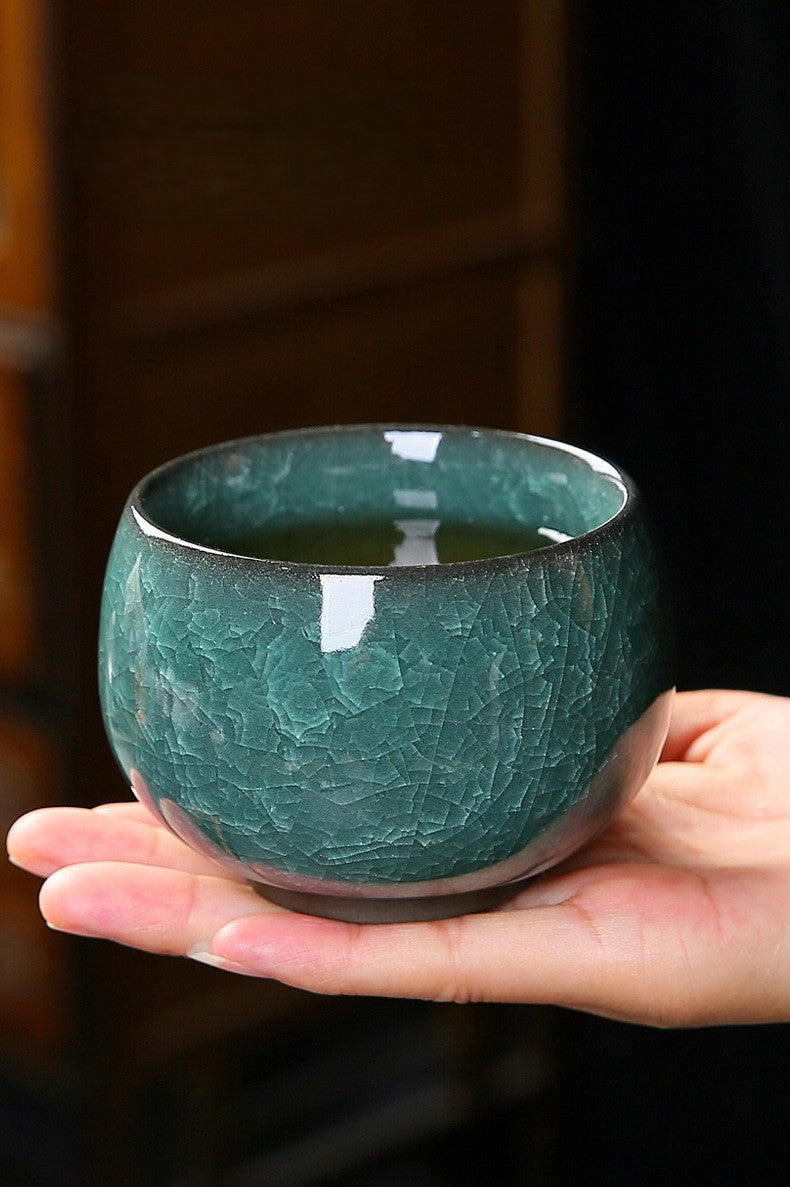 Frozen Bloom – Handcrafted Porcelain Tea Cup & Gift Set