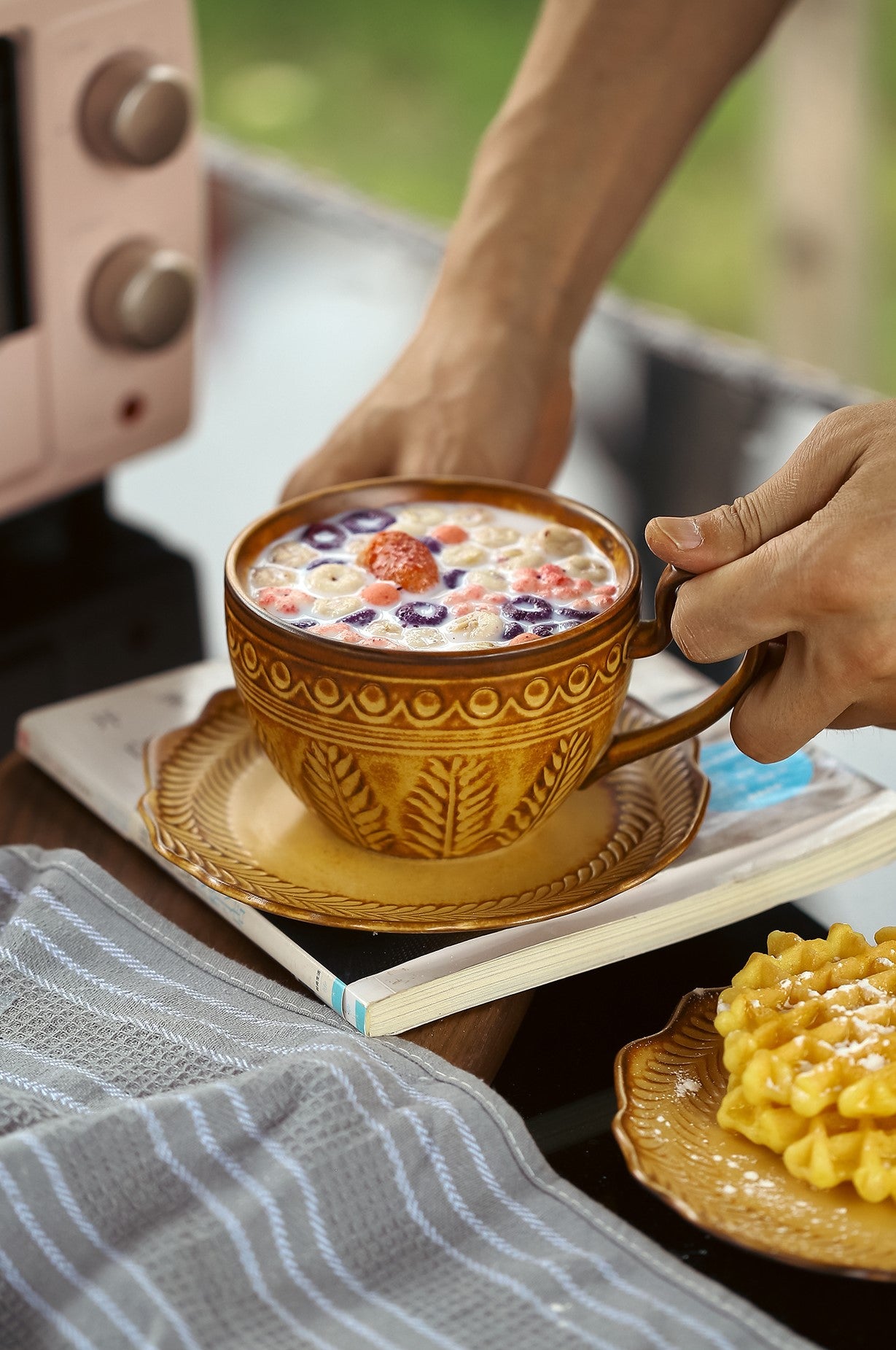 Golden Relief Elegance – Handcrafted Ceramic Coffee Mug & Saucer Set