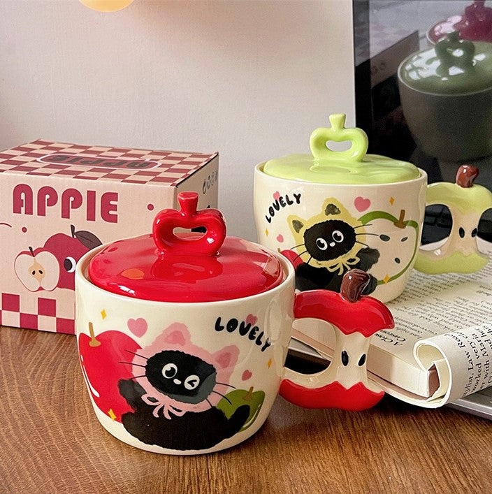 Festive Apple Cat – Ceramic Mug with Lid & Gift Box, Christmas Edition