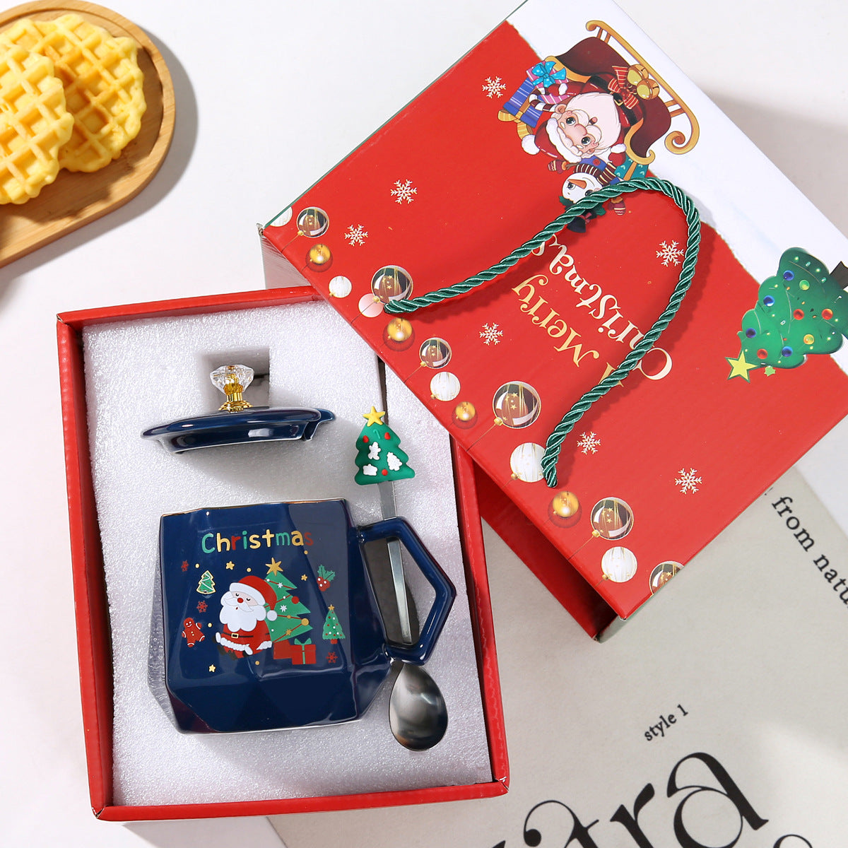 Santa Joy Charm – Handcrafted Christmas Ceramic Mug with Lid & Spoon Gift Box