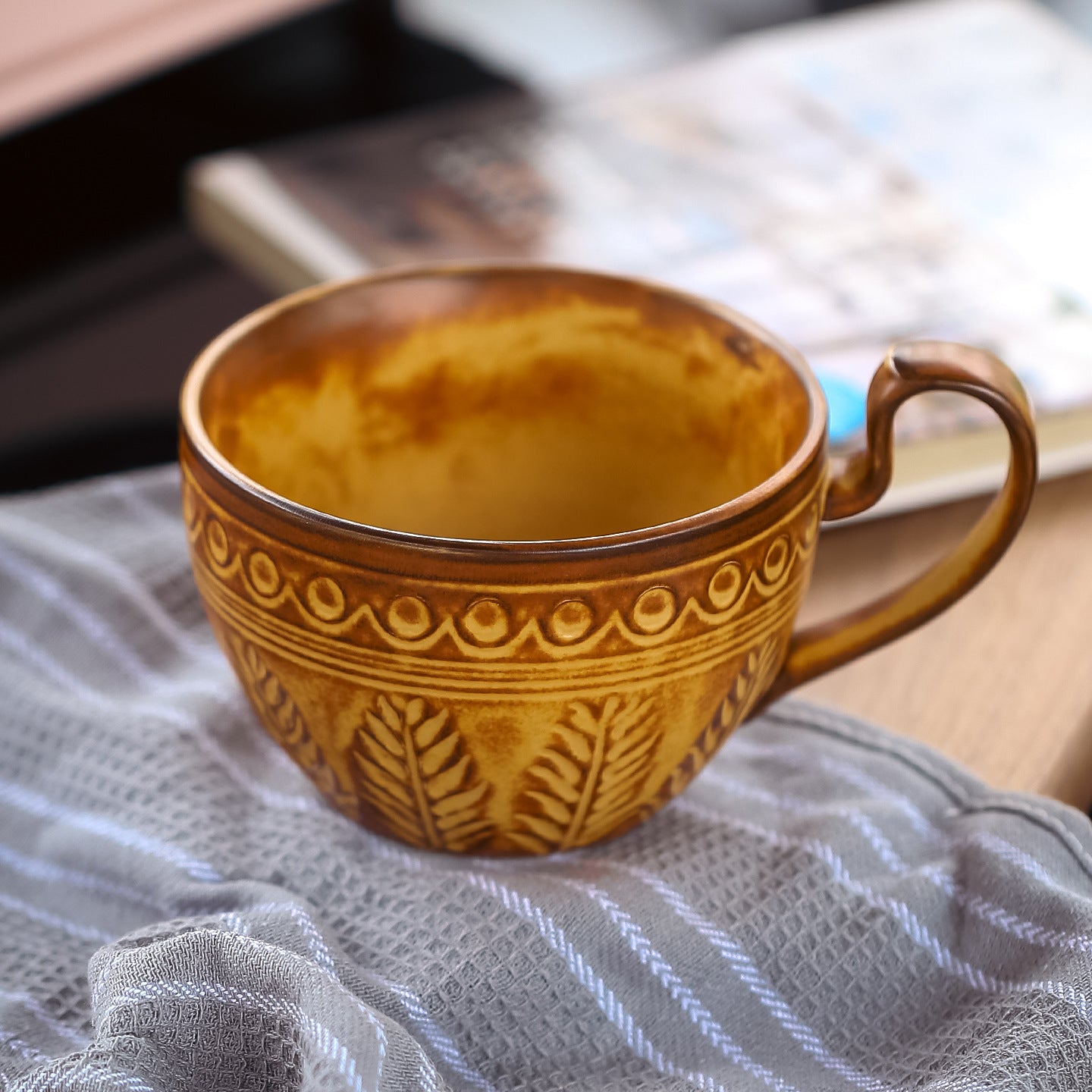 Golden Relief Elegance – Handcrafted Ceramic Coffee Mug & Saucer Set
