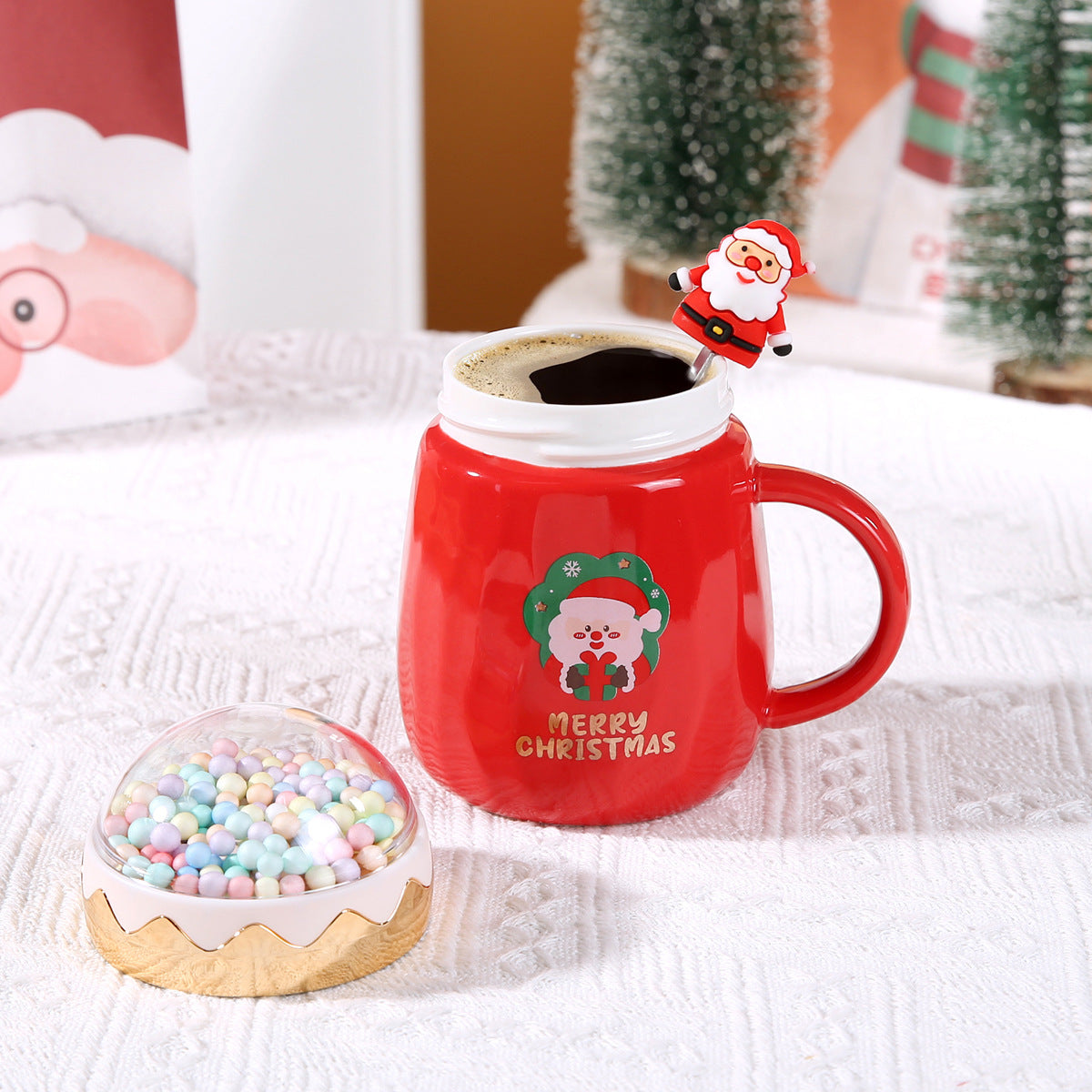 Snowglobe Magic – Handcrafted Christmas Ceramic Mug with Lid & Spoon Gift Set