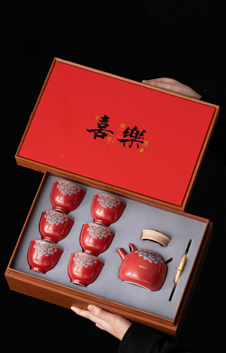 Hundred Years of Harmony — Jingdezhen Porcelain Tea Set · 7-Piece Lotus Gift Box