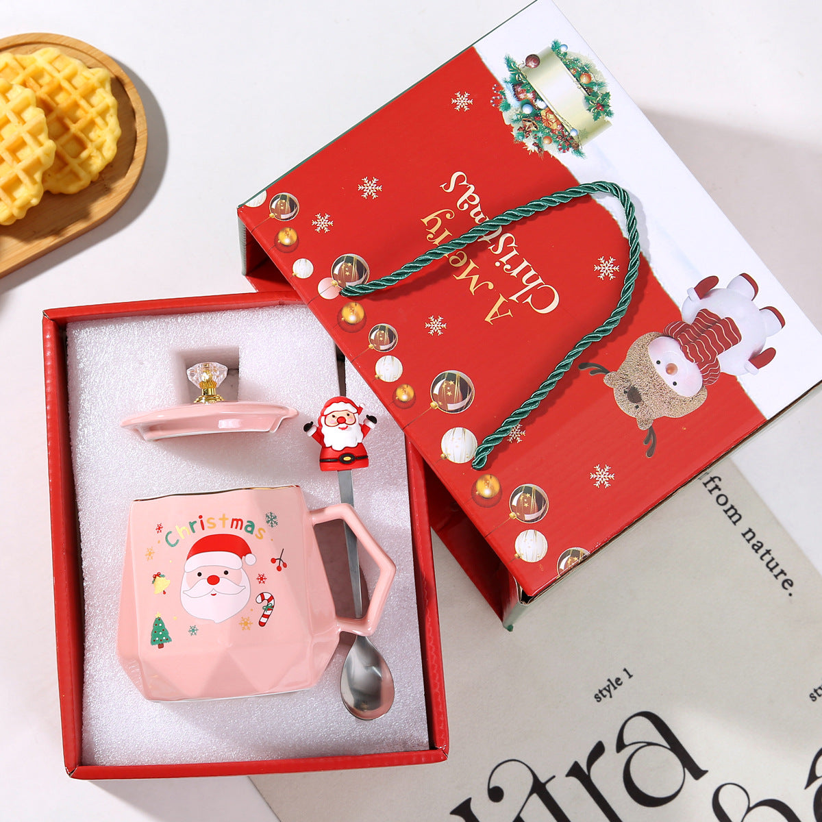 Santa Joy Charm – Handcrafted Christmas Ceramic Mug with Lid & Spoon Gift Box