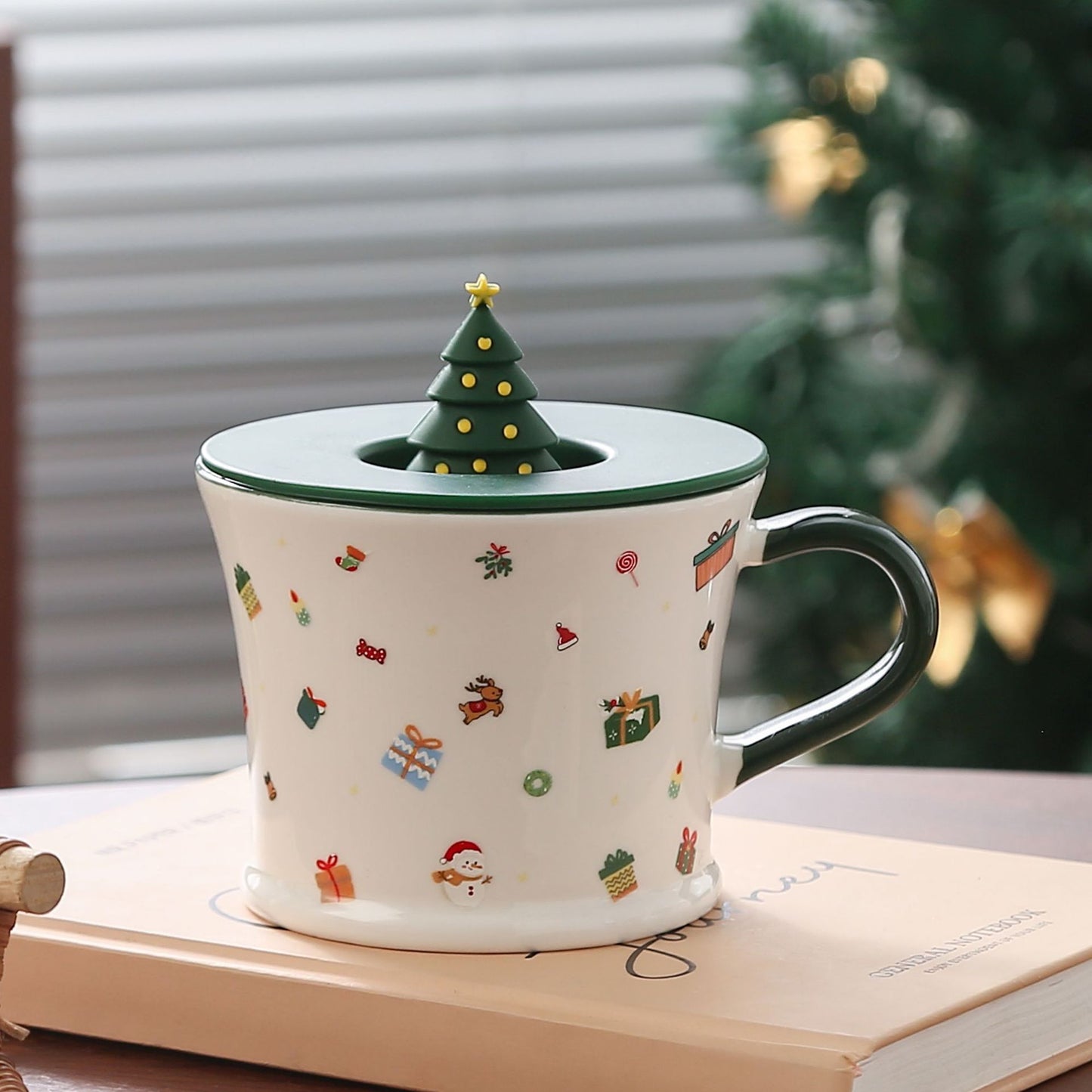 Holiday Cheer Charm – Handcrafted Christmas Ceramic Mug with Lid & Spoon Gift Cup