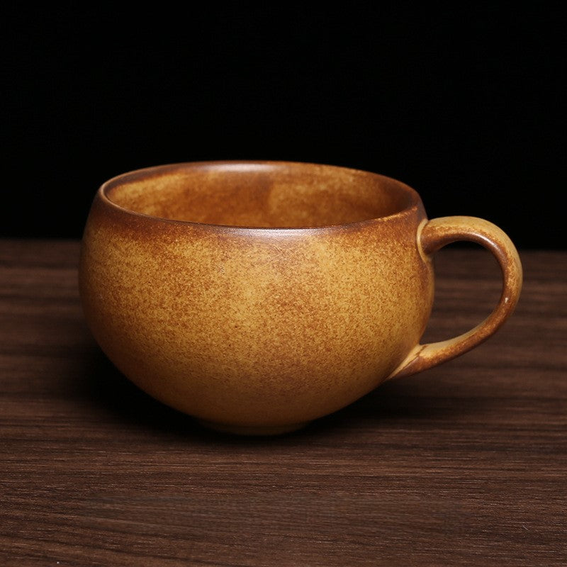 Amber Nest – Handcrafted Egg-Shaped Ceramic Coffee Cup with Saucer