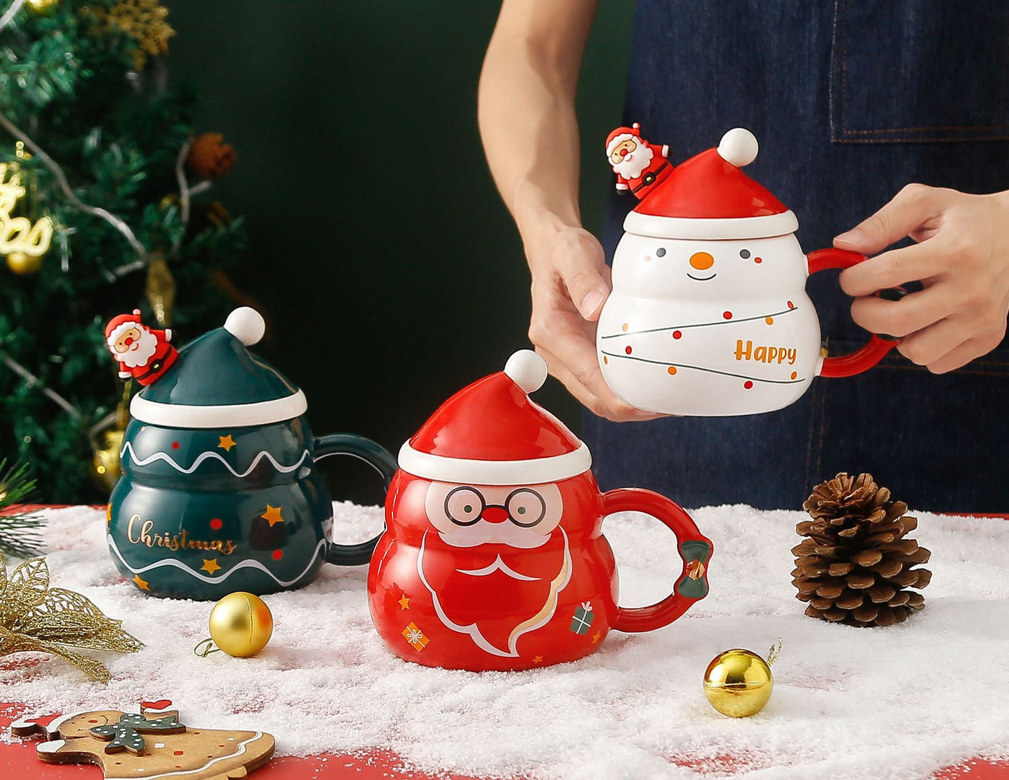 Holiday Cheer – Handcrafted Christmas Ceramic Mug with Lid & Spoon