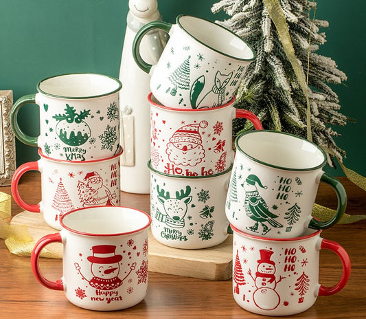 Merry Cheer Collection – Handcrafted Ceramic Christmas Mug with Lid & Spoon Gift Set