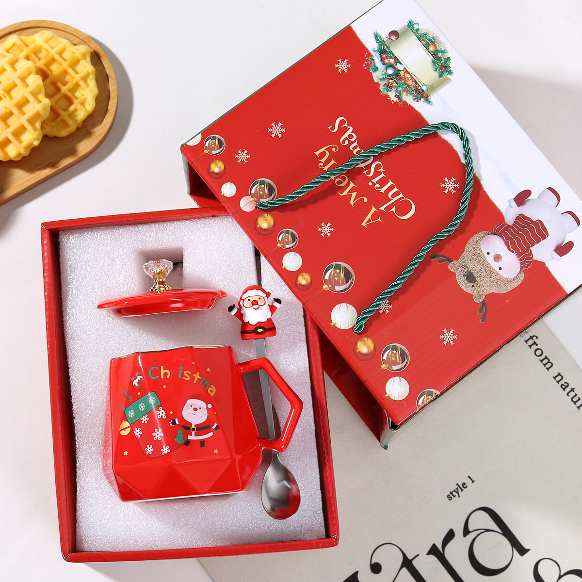 Santa Joy Charm – Handcrafted Christmas Ceramic Mug with Lid & Spoon Gift Box