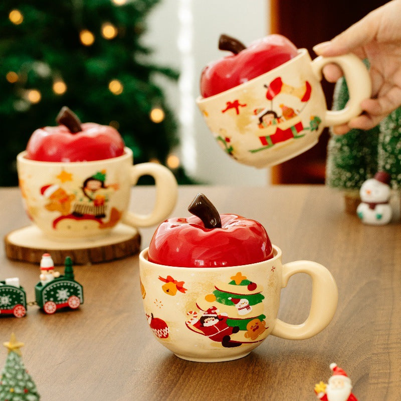 Festive Apple Charm – Handcrafted Christmas Ceramic Mug with Lid Gift Cup