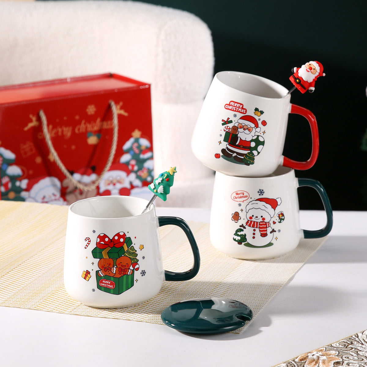 Merry Glow – Handcrafted Christmas Ceramic Mug Gift Set