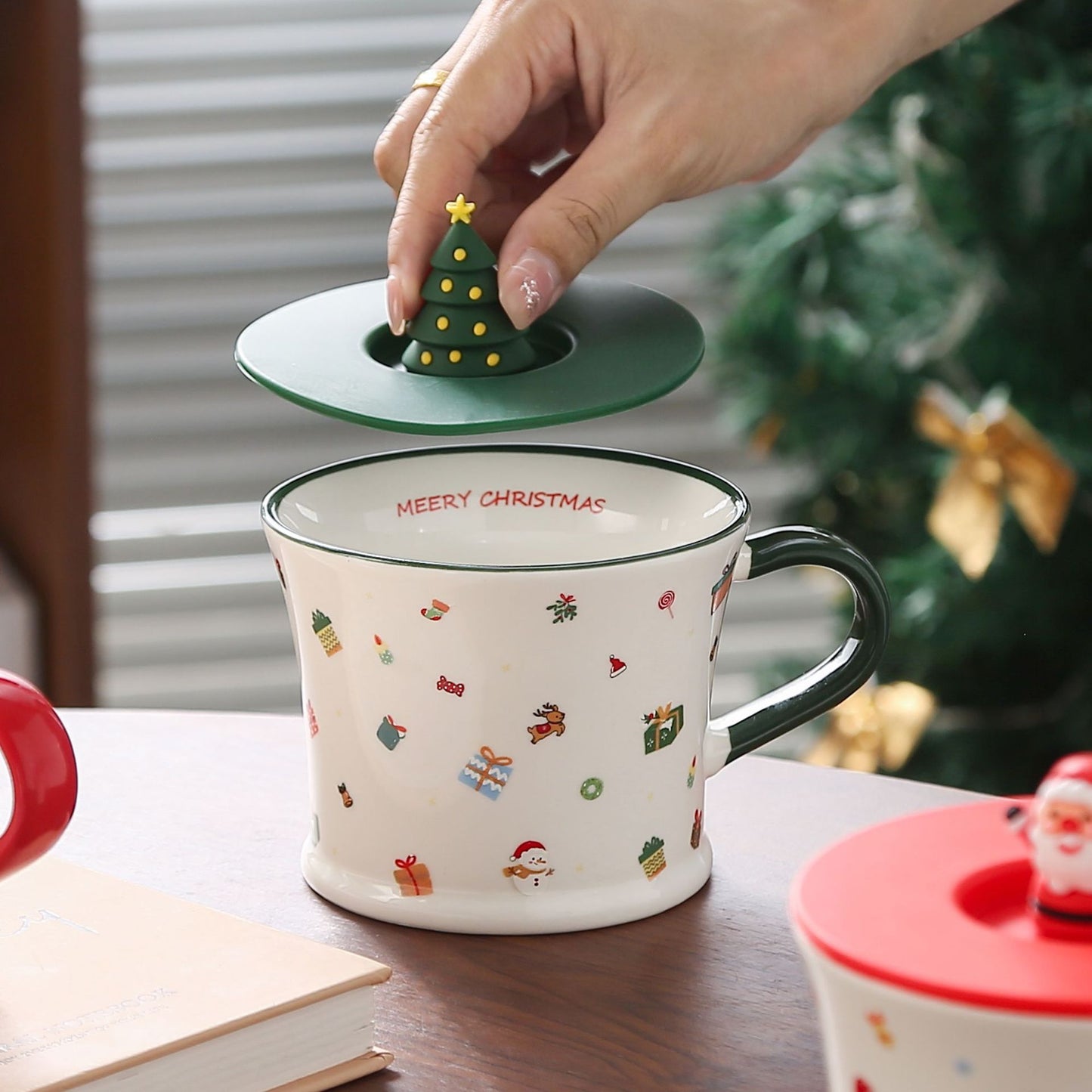 Holiday Cheer Charm – Handcrafted Christmas Ceramic Mug with Lid & Spoon Gift Cup