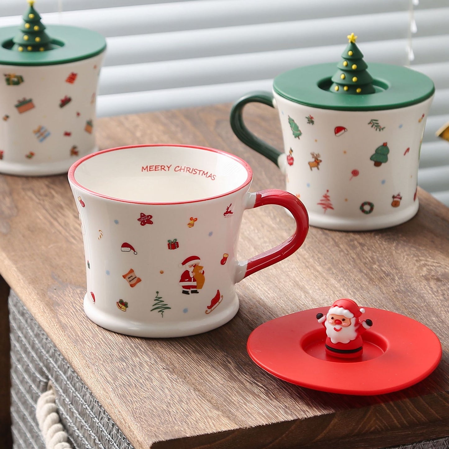 Holiday Cheer Charm – Handcrafted Christmas Ceramic Mug with Lid & Spoon Gift Cup