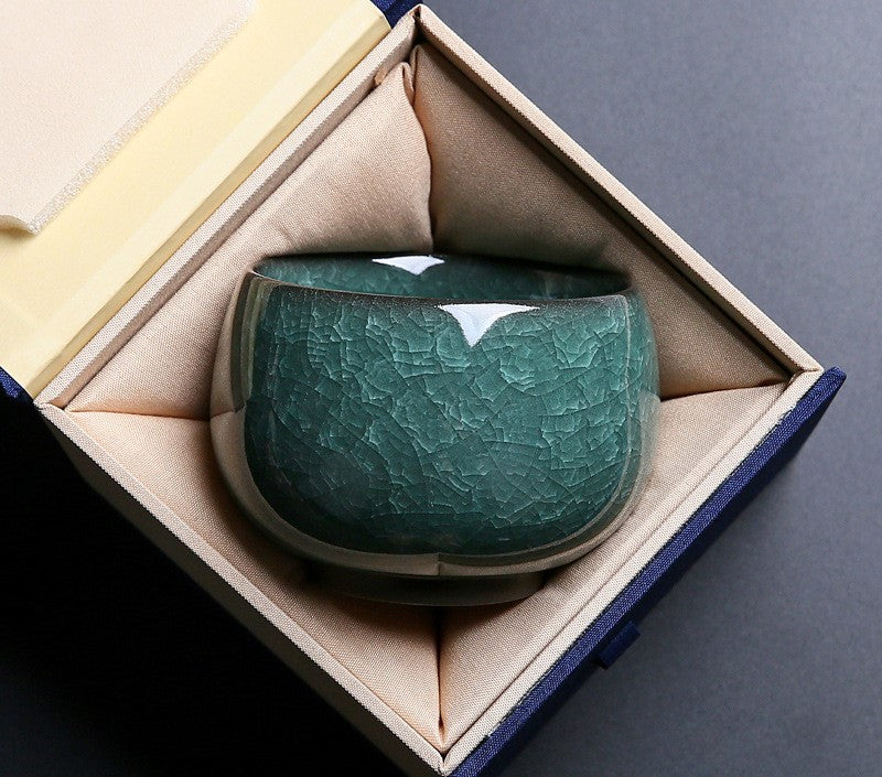 Frozen Bloom – Handcrafted Porcelain Tea Cup & Gift Set