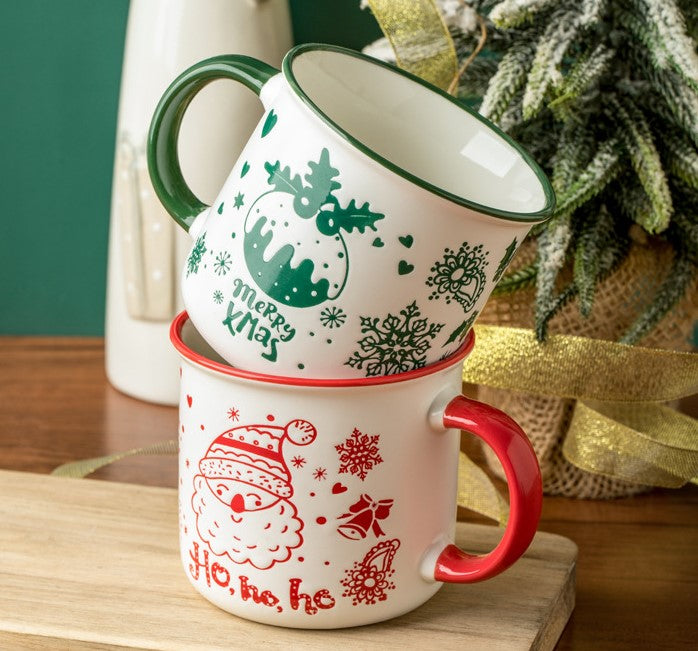 Merry Cheer Collection – Handcrafted Ceramic Christmas Mug with Lid & Spoon Gift Set